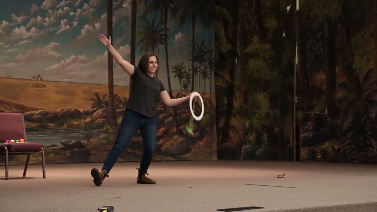 Promotional video thumbnail 1 for Abby Brodsky Professional Yoyoer