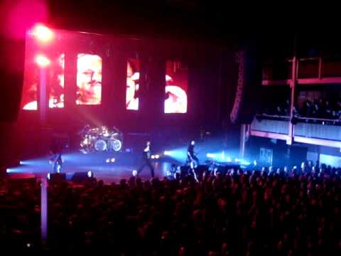 CHANNEL ZERO @ AB BRUSSELS -23-01-10- BLACK FLOWERS