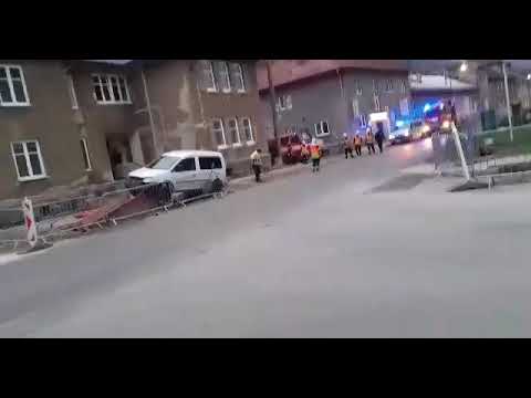 Bouračky na Hlavní ulici Hanušovice  JPH Šumperk 2 jednotky JDH Hanušovice  1