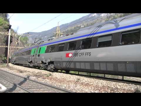 EC 153, in transito sulla Biaschina