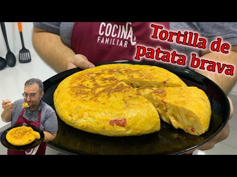 TORTILLA DE PATATA BRAVA. Receta de tortilla de patata PICANTE con pimiento y pimentón.