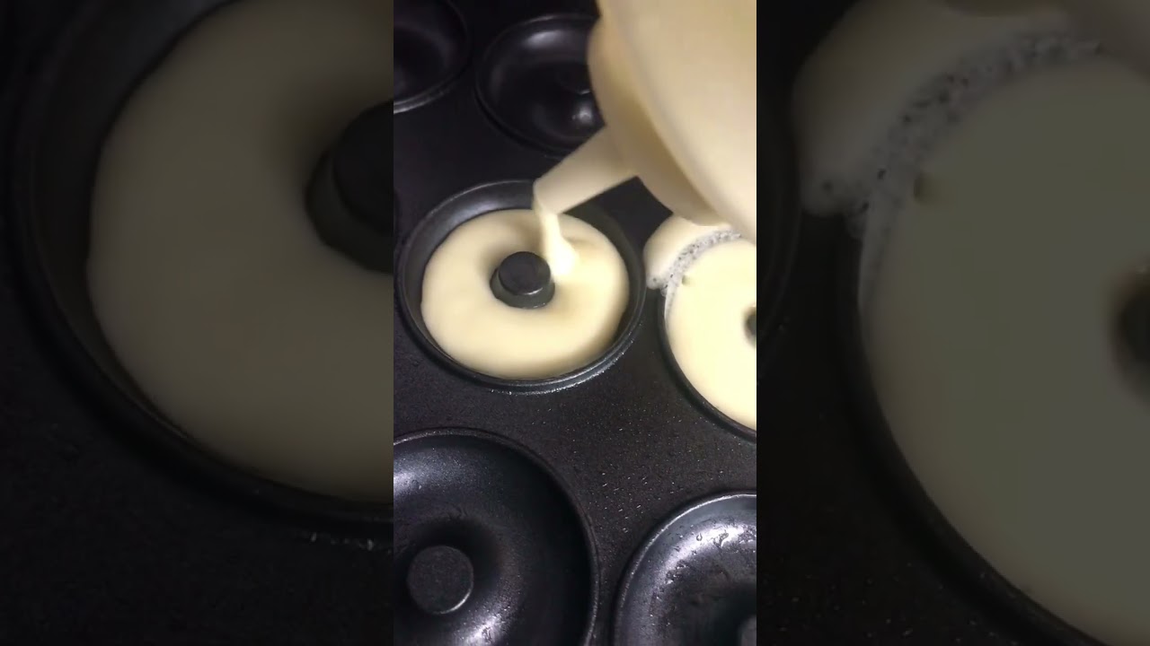 My first ever donut maker🥰😍 #shortsvideo  #minivlog  #minidonuts #newhobby