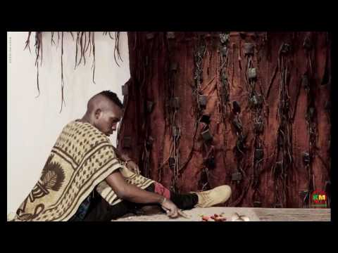 Titiden (Lil Iba)   N'Domakono Son Officiel