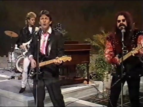 Flowers In The Rain - Roy Wood & Carl Wayne of The Move - intro by Noel Edmonds & Tony Blackburn