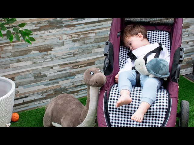 Vídeo relacionado con JYOKO Kids Saco para Cochecito Compatible con Baby Jogger City Mini Joolz (Algodon, Dino Party)