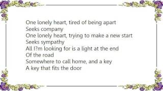 Lene Lovich - One Lonely Heart Lyrics