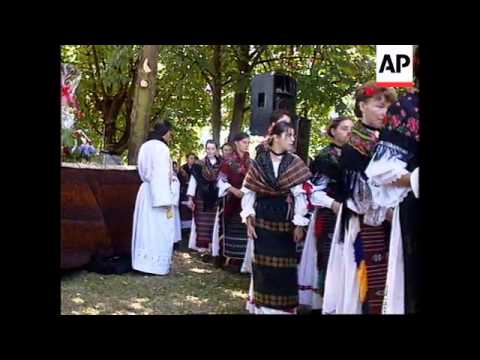 CROATIA: OKUCANI: RELIGIOUS CEREMONY