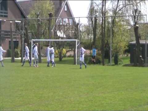 24 april 2010 VV Moerkapelle 5 - Soccer Boys 5 2-2 (1-0) doelpunt 2-0 Mark assist Klaas