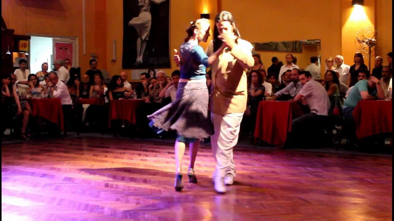 Nany Peralta and Rebecca O'Laoire, Salon Canning (invierno)