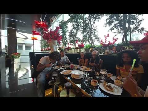 Nadia’s 30 days of KINZ stream at the restaurant with guests