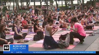 Bryant Park bi-weekly yoga classes begin Wednesday