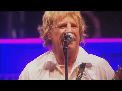 Status Quo - Down Down (Just Doin' It Live)