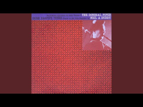 Medley: Donald Dhu - Highland Laddie - Tommy Aye