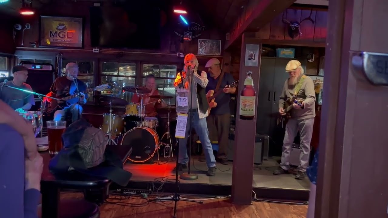 Video of Cruz Bluz (and friends) performing Muddy Waters blues classic "Got My Mojo Working"