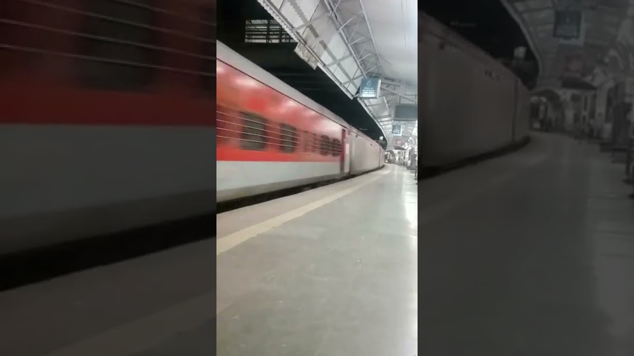 17221 Kakinada To Mumbai LTT 🚉 | Express Train | Cross #trending #shorts #short #zainkhalifavlog