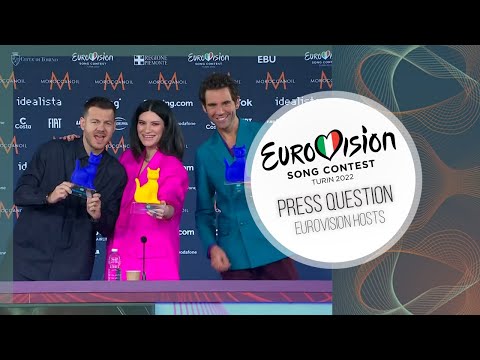PRESS QUESTION ► Cattelan / Pausini / Mika (Hosts Eurovision 2022)