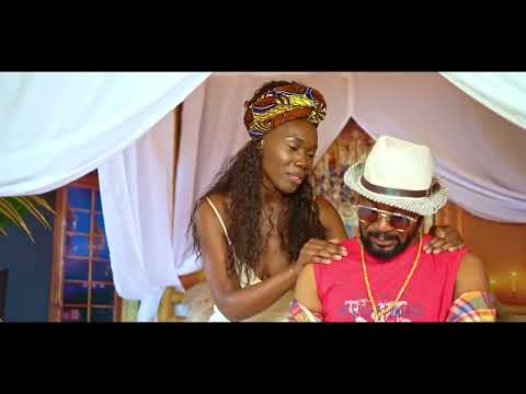 LUCIANA DEMINGONGO - UNE PLUME UNE VOIX UNE GUITARE [ CLIP OFFICIEL ]