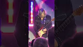 Download lagu Hold on Loosely - 38 Special LIVE Keswick 10.17.2025 mp3