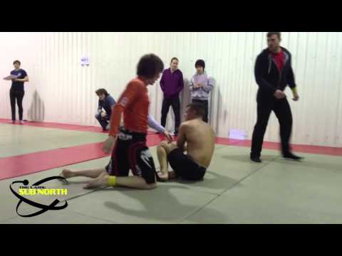 11 u73kgs Novice  Dave Jones (Blackledge MMA) vs. Lee Herbert (Stealth BJJ).MOV