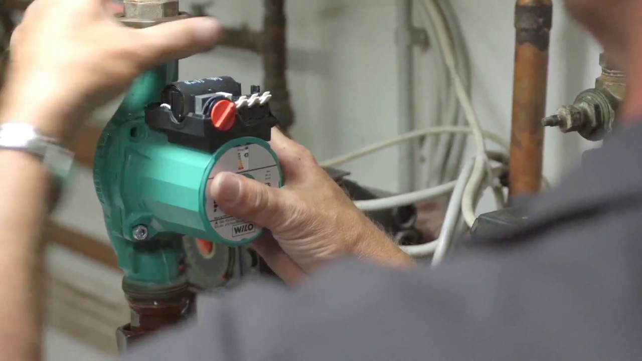 Heizungspumpe tauschen - so macht es der Profi