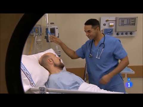 ANTONIO SARRIO EN CENTRO MÉDICO.