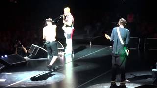 Red Hot Chili Peppers - Mommy Where&#39;s Daddy - Amsterdam (SBD audio)