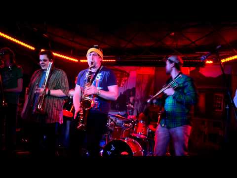 Mosbrass - Green eyes