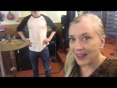 Sylvia Massy Demonstrates the Swim Noodle Isolation Technique