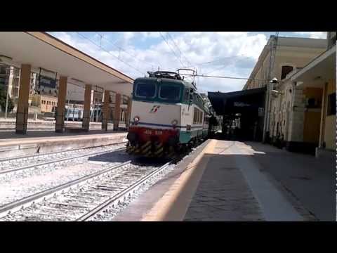 Treno EXP 1994 periodico per Milano Cle. in partenza da Siracusa 09/04/2012