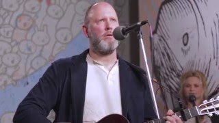 Eric Bachmann and a string quartet play a song from his new record