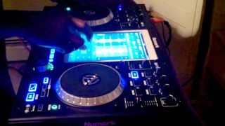 DJ Woody Wood Short Hip Hop Mix using djay 2 and I Dj Pro (view on PC for video notes as it plays).