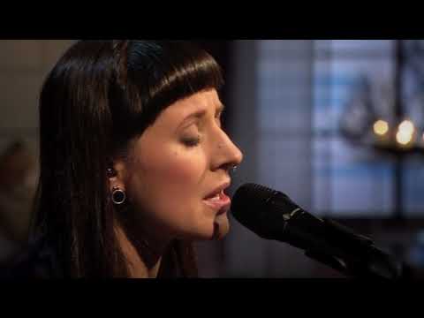 TRAD.ATTACK! - Armasta mind (Live at Estonian TV program Hommik Anuga)