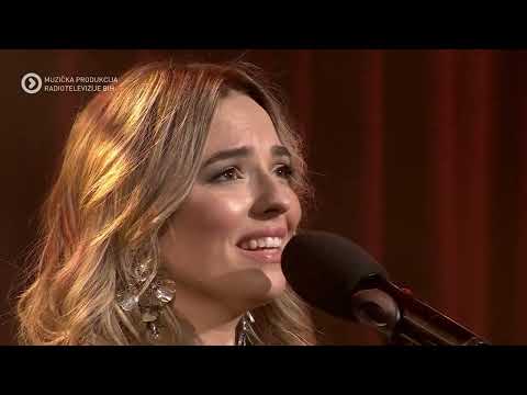 Alma Subašić - Omere, prvo gledanje ft. Zanin Berbić - Live (Muzička centrala, promocija albuma)