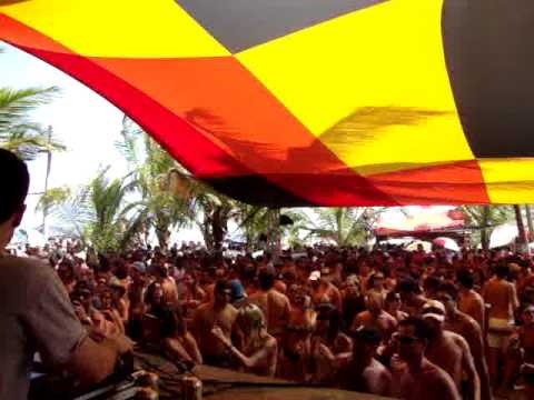 Flutuance @ Universo Paralello 2011/2012 - Pista UP CLUB part 01