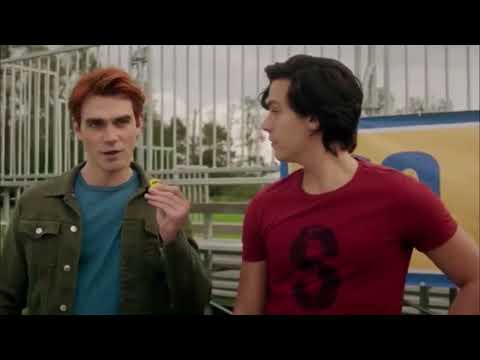 Riverdale 7x01 Archie and Jughead Talking about Veronica Flashback Jughead start to dig  time copse