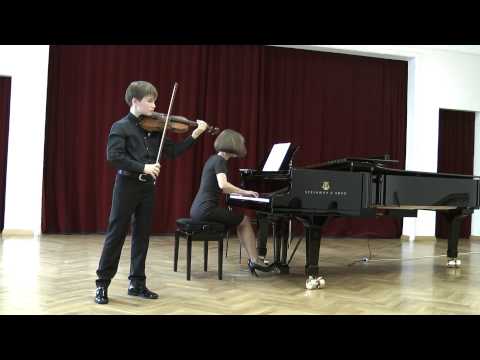 Mikhail Usov - Tchaikovsky Russian dance from balet Swan lake