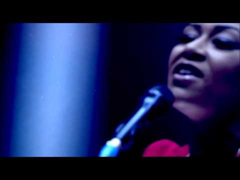 Naughty Boy feat. Emeli Sandé - Wonder (Live Jonathan Ross Show)