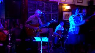 Edith And The Kingpin