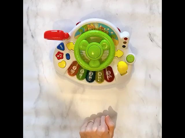 Vídeo relacionado con Toy de simulador de conducción, Juguete de Volante eléctrico, Juego de Carreras de manejo simulada con Sonido y luz, Aprendizaje Educativo para un Regalo de cumpleaños para niñas, sin batería.