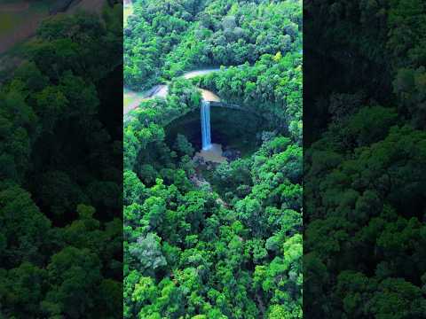 Um lugar que acalma a alma 🌊📍 Cachoeira em [ATALANTA – SC]Você já conhecia? #drone #turismo