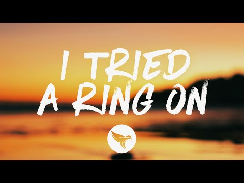 Tigirlily Gold - I Tried a Ring On (Lyrics)