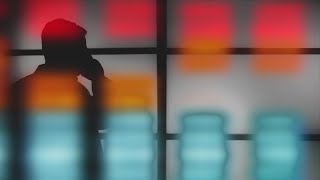 Scammer caught in the act of impersonating law enforcement
