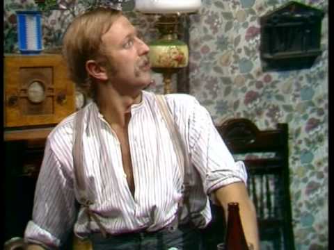 Monty Python's Flying Circus - "Working Class Playwright"