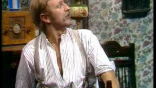 Monty Python&#39;s Flying Circus - &quot;Working Class Playwright&quot;