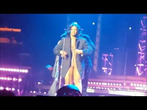 download lagu mp3 mp4 Toni Braxton Breast, download lagu Toni Braxton Breast gratis, unduh video klip Toni Braxton Breast