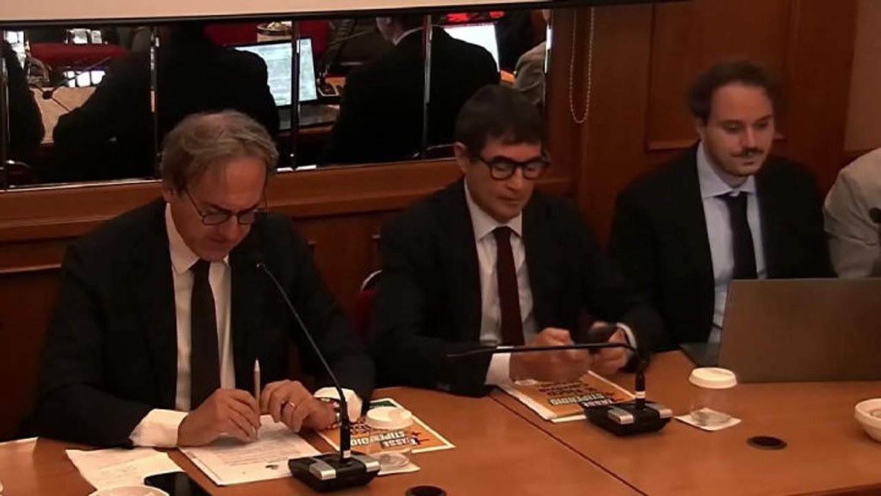 Avs presenta proposta Riforma fisco, Bonelli: Basta con Meloni sceriffa di Nottingham