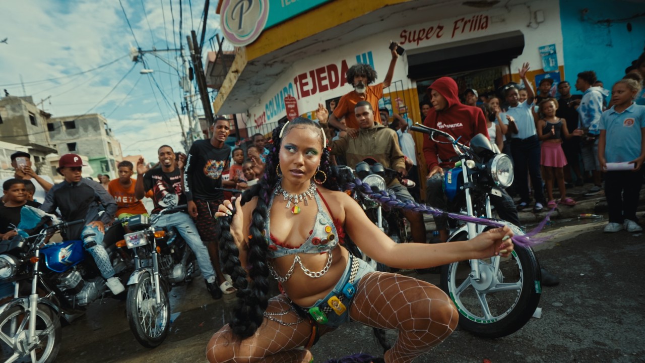 MOLIY x YAILIN Jetskii music video