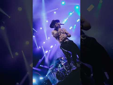 Foi bom demais essa noite em Goiânia, GO, vocês foram gigantes! 🔥 #detonautas