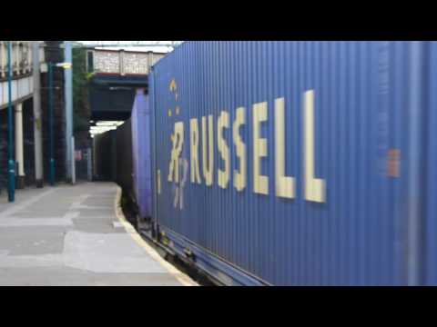 Freightliner 70004 departs Carlisle working 4Z44 Daventry-Coatbridge 3/06/16