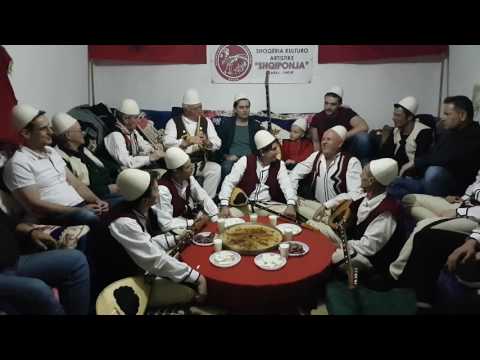 Selajdin Miftari dhe Nimet Demiri - (Udhes se shullanit...)